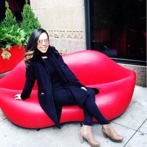 Meet your Posher, Daniela